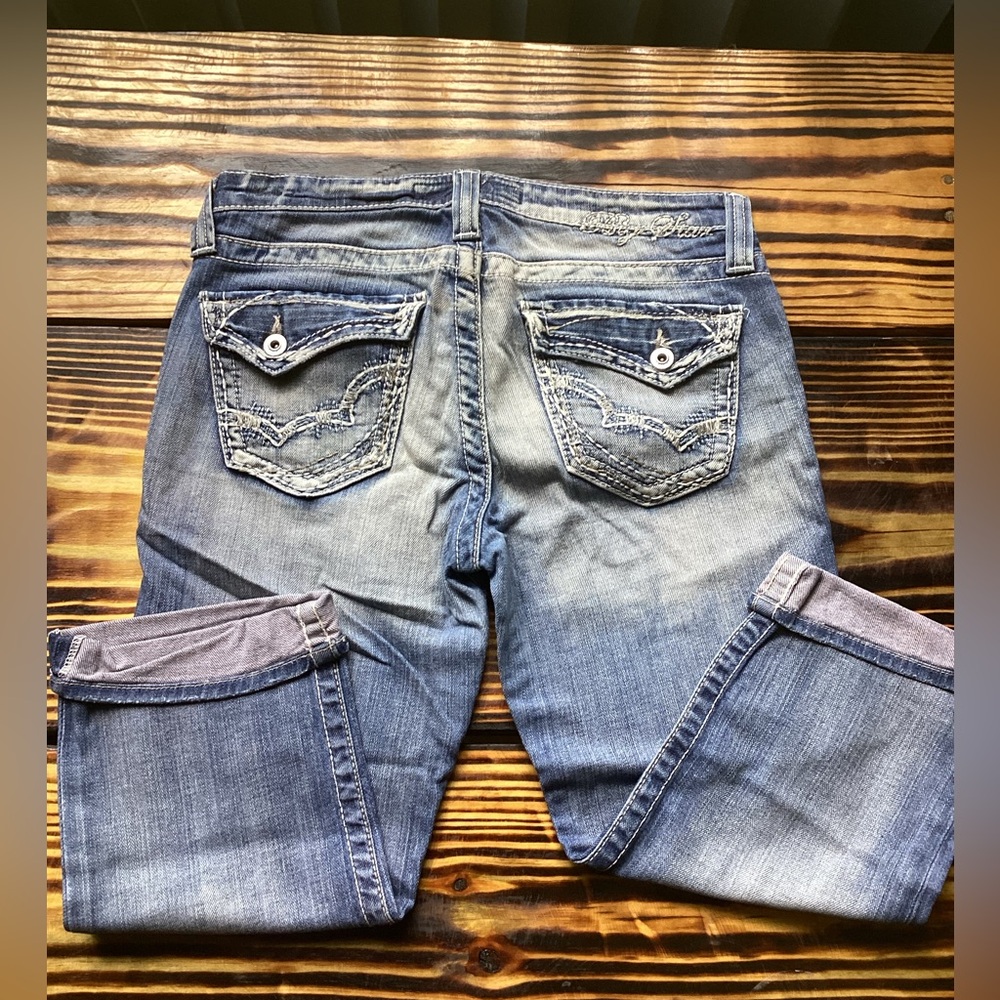 Big Star Indigo Maddie Mid Rise Fit Cropped Size 27